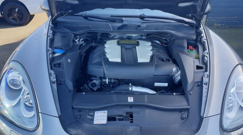 Porsche Cayenne 2 II 3.0 V6 D 245