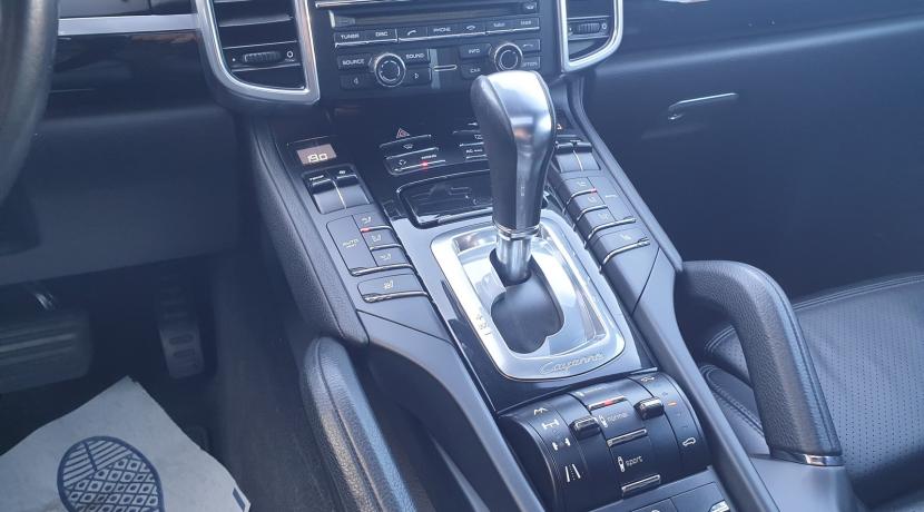 Porsche Cayenne 2 II 3.0 V6 D 245