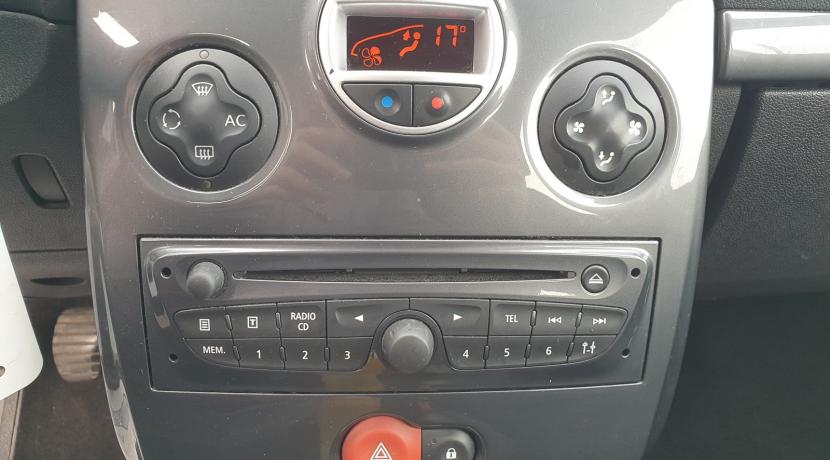 Renault Clio 3 Estate III (2) ESTATE 1.5 DCI 85 115G TOMTOM EDITION