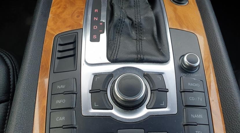 Audi Q7 3.0 V6 TDI AMBIENTE 5PL