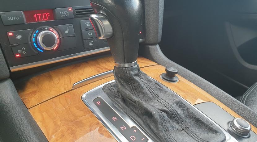 Audi Q7 3.0 V6 TDI AMBIENTE 5PL