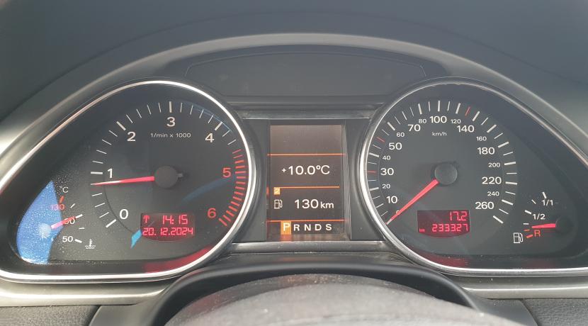 Audi Q7 3.0 V6 TDI AMBIENTE 5PL