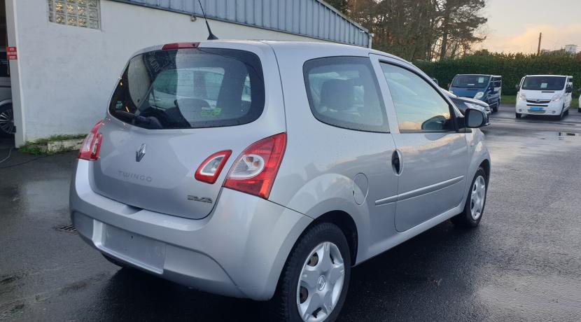 Renault Twingo 2 II (2) 1.2 LEV 16V 75 LIFE ECO2