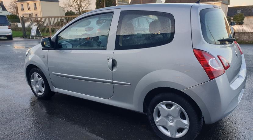 Renault Twingo 2 II (2) 1.2 LEV 16V 75 LIFE ECO2