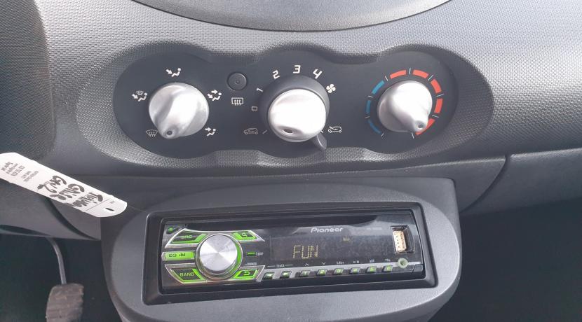Renault Twingo 2 II (2) 1.2 LEV 16V 75 LIFE ECO2