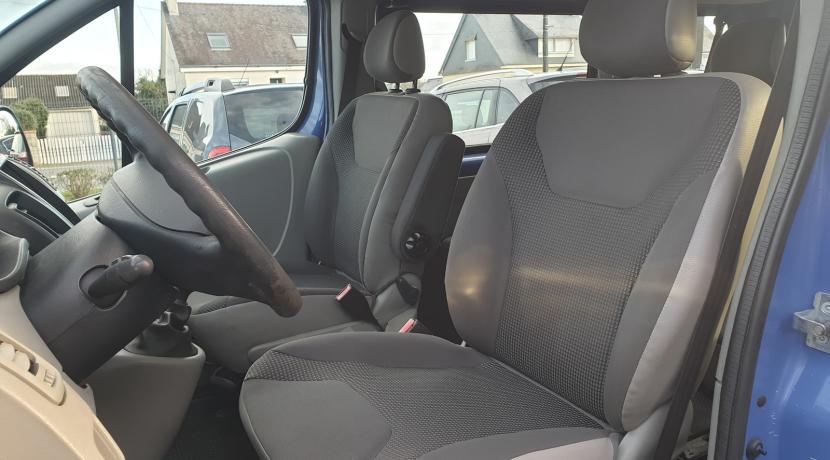 Opel Vivaro Combi COMBI K2700 C1 PACK CLIM CD20 2.0 CDTI 115 FAP