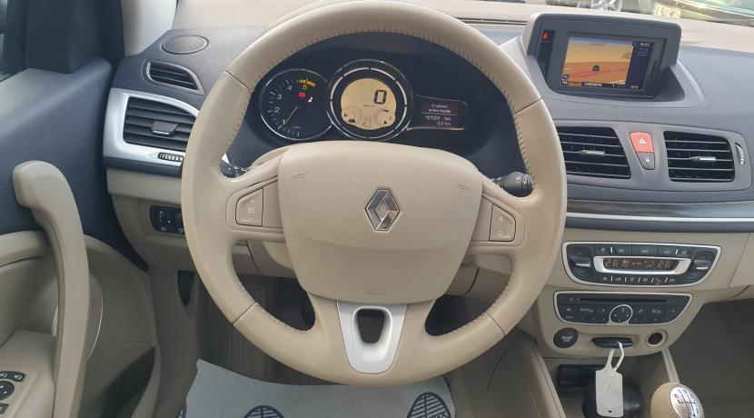 Renault Megane 3 Estate III ESTATE 1.5 DCI 110 FAP CARMINAT TOMTOM EURO5