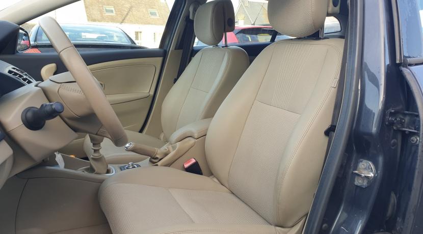 Renault Megane 3 Estate III ESTATE 1.5 DCI 110 FAP CARMINAT TOMTOM EURO5