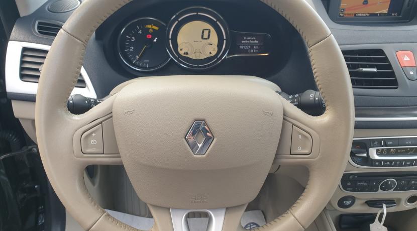 Renault Megane 3 Estate III ESTATE 1.5 DCI 110 FAP CARMINAT TOMTOM EURO5