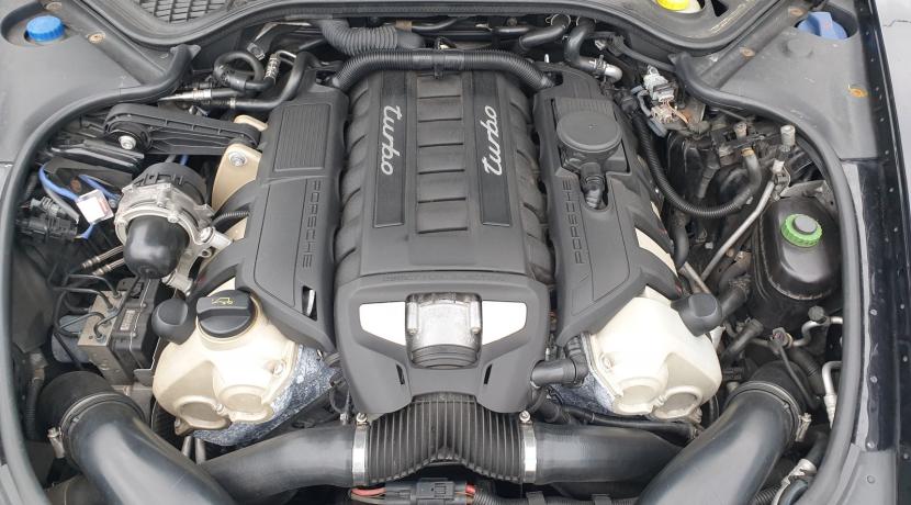Porsche Panamera 4.8 V8 500 TURBO