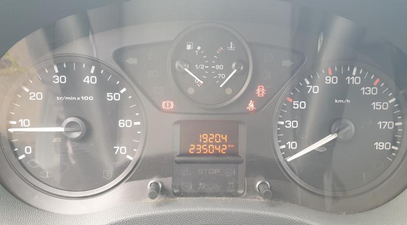 Peugeot Expert 2 Fourgon II 2.0 HDI 125 CONFORT 229 L2H1