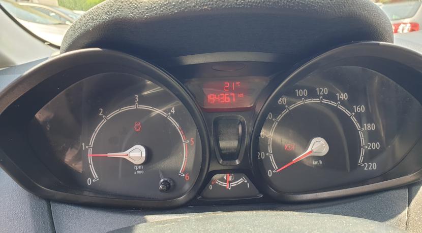 Ford Fiesta 5 V 1600 TDCI 95 DPF TREND 5P