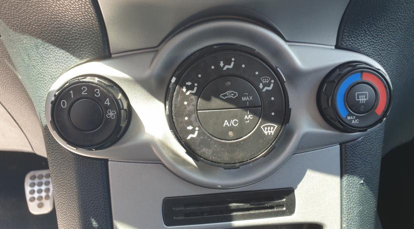 Ford Fiesta 5 V 1600 TDCI 95 DPF TREND 5P