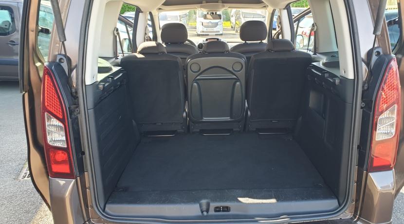 Peugeot Partner Tepee II 1.6 HDI 90 OUTDOOR