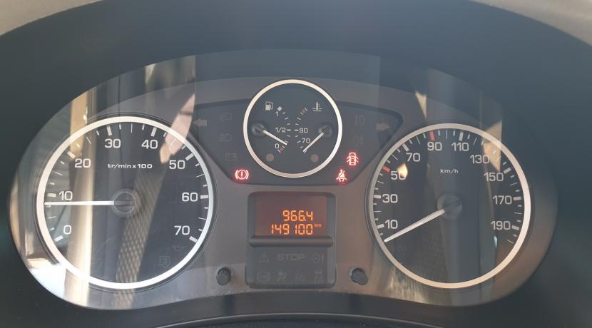 Peugeot Partner Tepee II 1.6 HDI 90 OUTDOOR