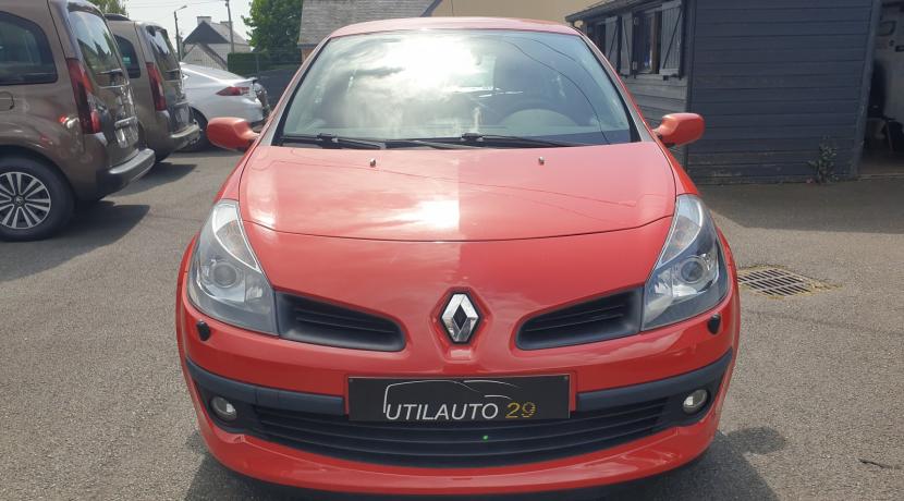 Renault Clio 3 III 1.5 DCI 105 DYNAMIQUE 3P