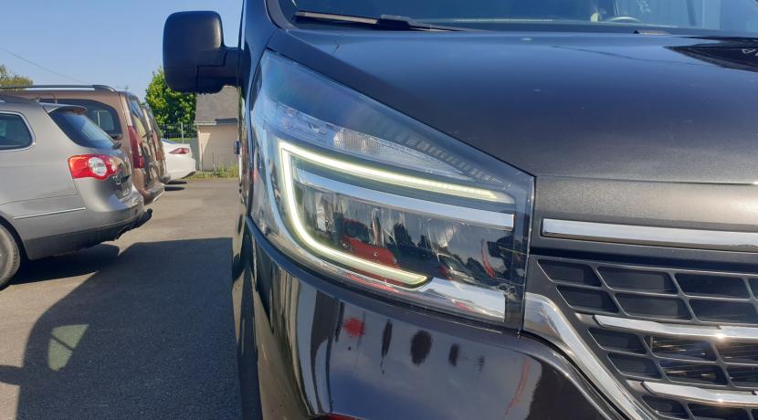 Renault Trafic 3 Combi III (2) COMBI 2.0 DCI 145 INTENS L1 8PL