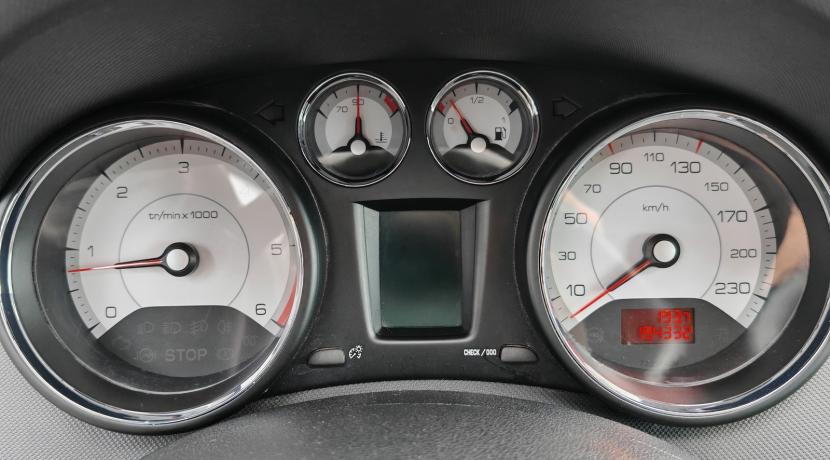 Peugeot 308 Sw SW 1.6 HDI 110 FAP CONFORT PACK 7Pl