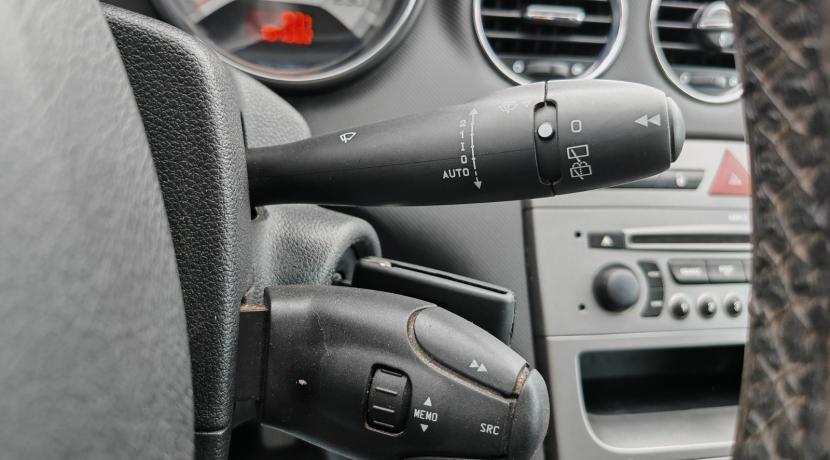 Peugeot 308 Sw SW 1.6 HDI 110 FAP CONFORT PACK 7Pl