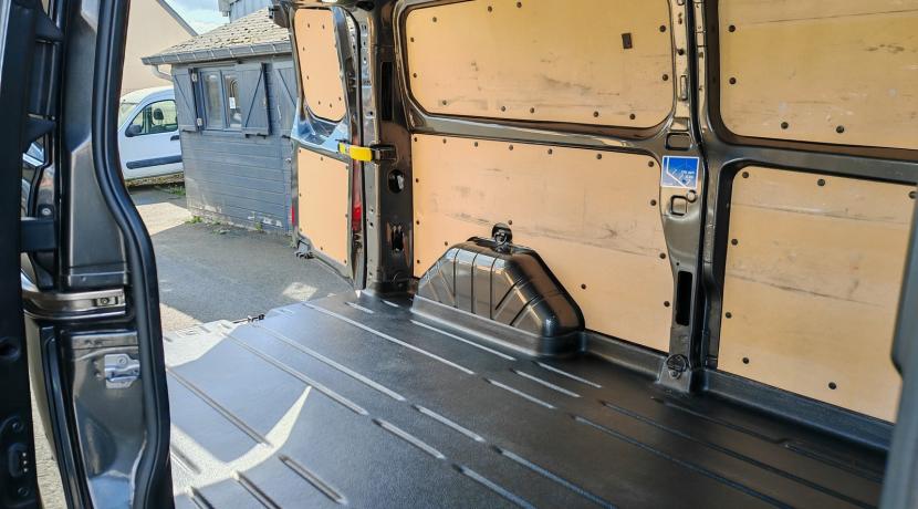 Ford Transit Custom (2) FOURGON 2.0 ECOBLUE 130 300 L2H1 AMBIENTE