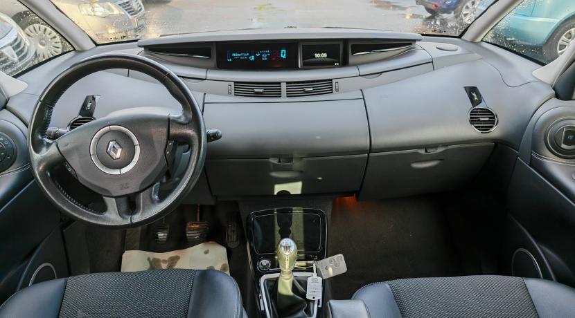 Renault Espace 4 IV (3) 2.0 DCI 130 LIMITED 7Pl