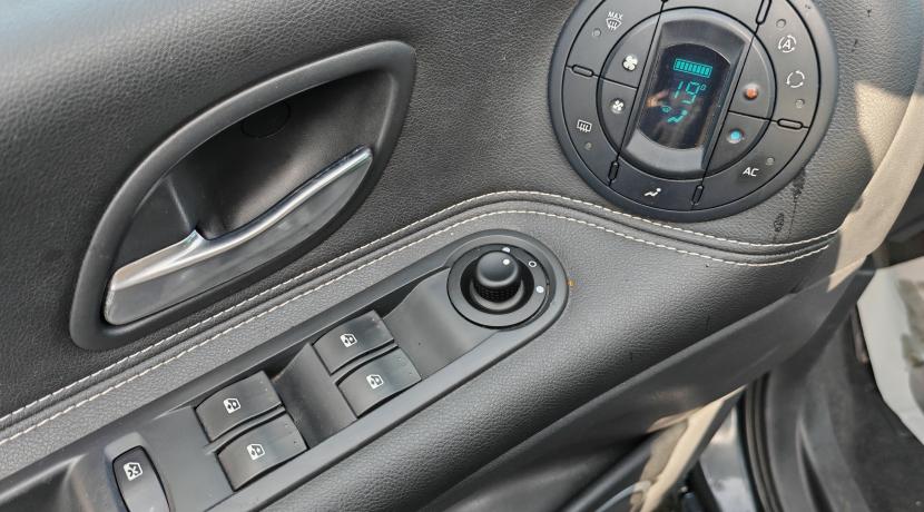 Renault Espace 4 IV (3) 2.0 DCI 130 LIMITED 7Pl