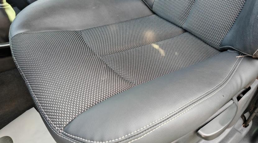 Renault Espace 4 IV (3) 2.0 DCI 130 LIMITED 7Pl