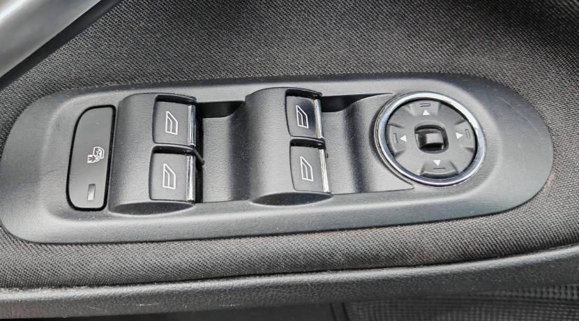 Ford S-max (2) 2.0 TDCI 140 FAP TREND POWERSHIFT